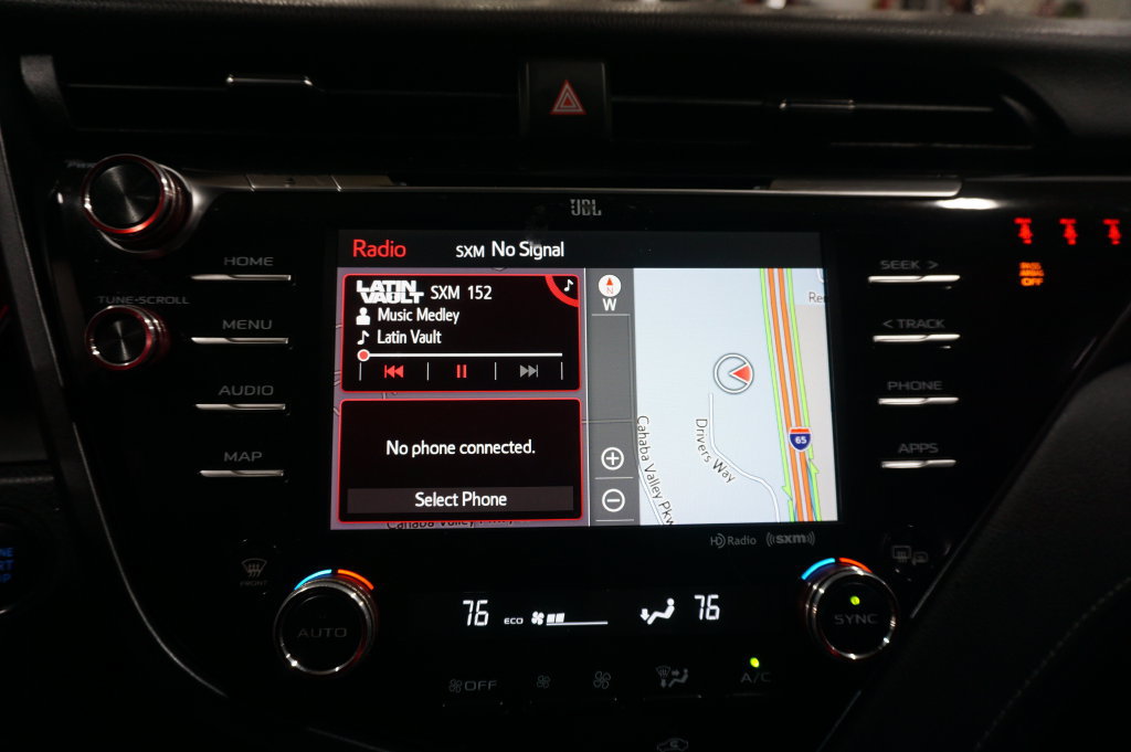 Used 2019 Toyota Camry XSE w/ Navigation Package FWD image 10