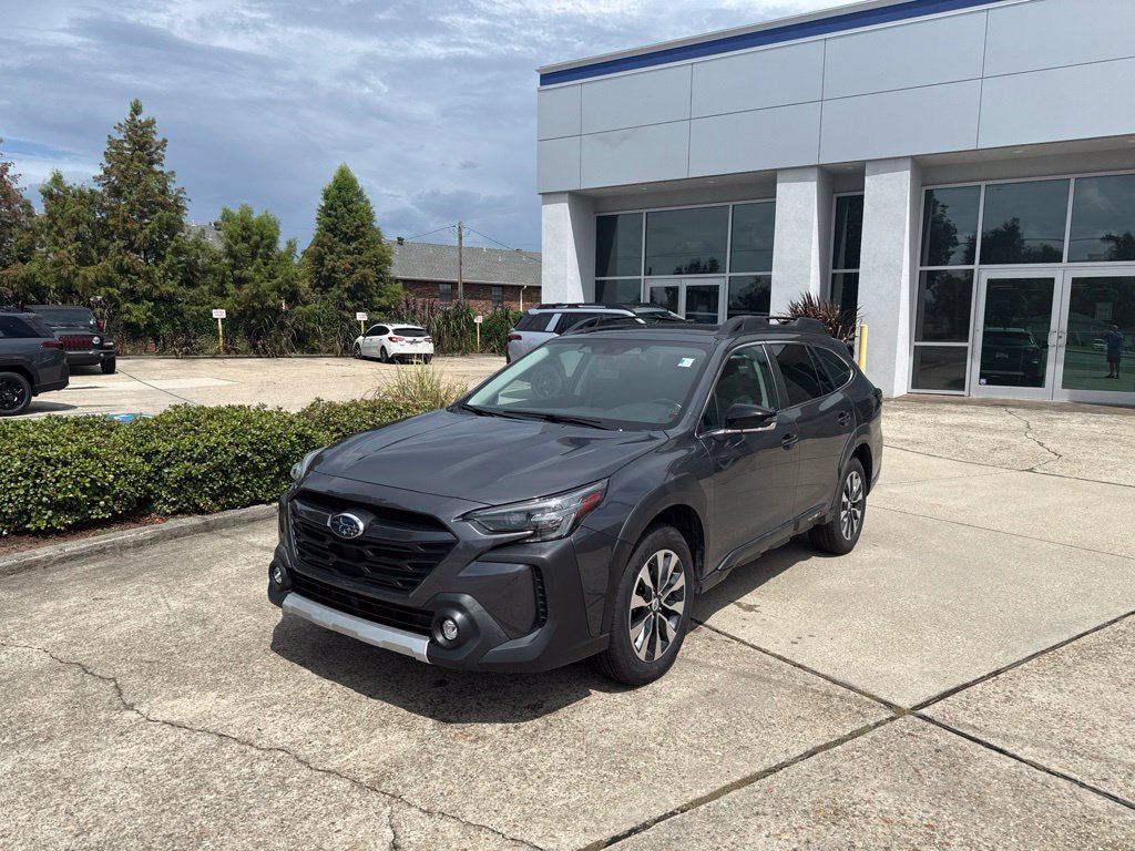 Used 2023 Subaru Outback Limited XT AWD/4WD image 3