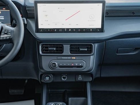 New 2025 Ford Maverick XLT w/ XLT Luxury Package image 30