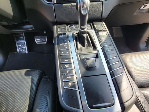 Used 2017 Porsche Macan GTS w/ Premium Package Plus image 29