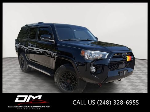 Used 2023 Toyota 4Runner SR5 Premium w/ Moonroof Package AWD/4WD image 1