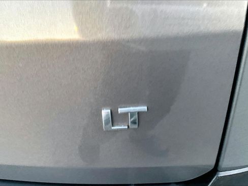 Used 2018 Chevrolet Traverse LT image 8