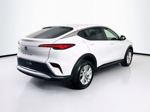 Used 2025 Buick Envista Preferred image 9