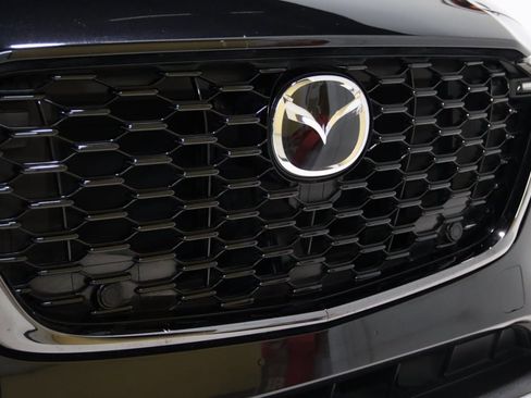 Used 2025 MAZDA CX-70 Plug-In Hybrid w/ Premium Pkg image 24