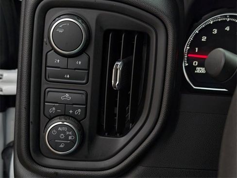 Used 2023 Chevrolet Silverado 2500 Custom w/ Custom Value Package image 13