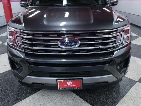 Used 2021 Ford Expedition XLT AWD/4WD image 4