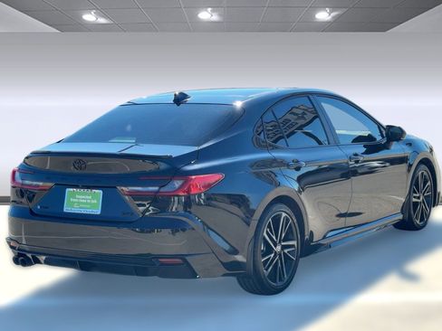 Used 2025 Toyota Camry XSE image 9
