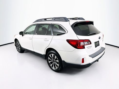 Used 2017 Subaru Outback 2.5i Limited image 5