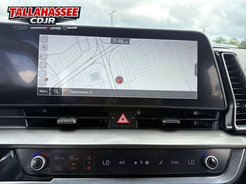 Used 2023 Kia Sportage EX FWD image 28