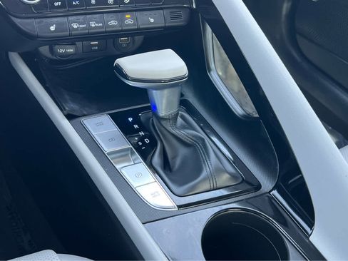 Certified 2023 Hyundai Elantra Limited w/ Cargo Package image 38