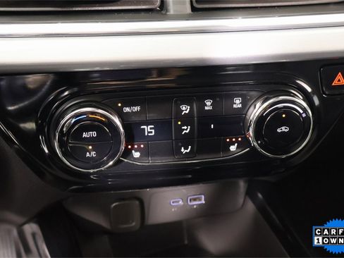 Used 2025 Chevrolet Trax LT w/ LT Convenience Package image 7