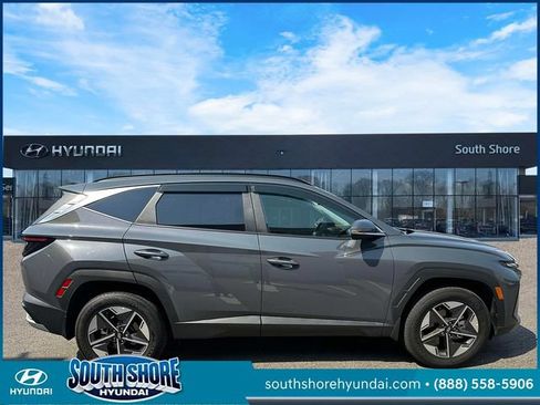 Certified 2025 Hyundai Tucson SEL AWD/4WD image 5