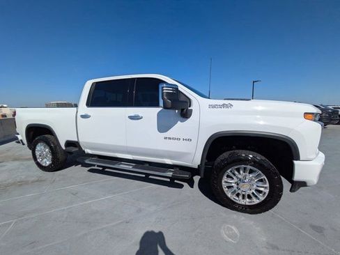 Used 2021 Chevrolet Silverado 2500 High Country w/ Z71 Off-Road Package image 1