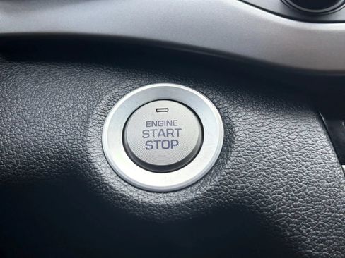 Used 2017 Hyundai Elantra Limited FWD image 26