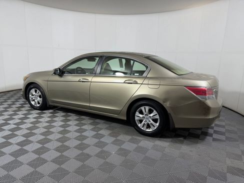 Used 2008 Honda Accord LX-P image 2