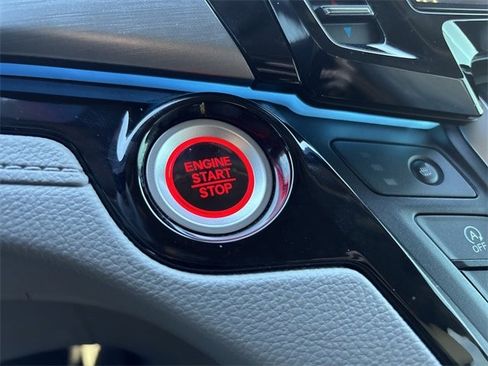 Used 2024 Honda Odyssey Touring image 42