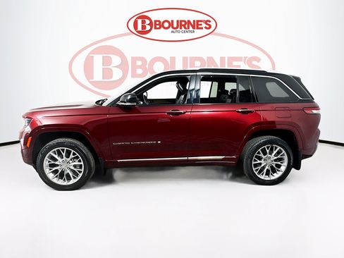 Used 2022 Jeep Grand Cherokee Summit w/ MOPAR Finishing Package AWD/4WD image 9