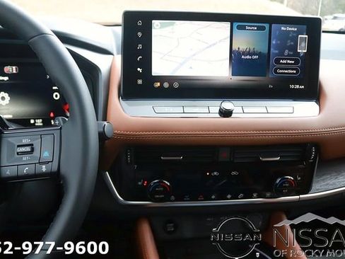 New 2026 Nissan Rogue Platinum w/ Platinum Premium Package AWD/4WD image 19