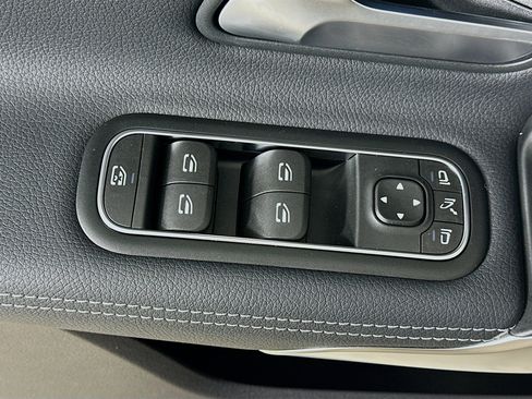 Certified 2025 Mercedes-Benz CLA 250 4MATIC image 22