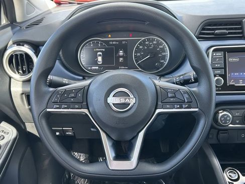 Used 2025 Nissan Versa SV w/ Trunk Package image 19