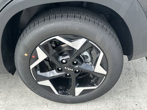 New 2026 Kia Seltos S image 11