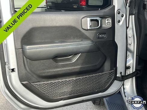 Used 2024 Jeep Wrangler High Altitude AWD/4WD image 26