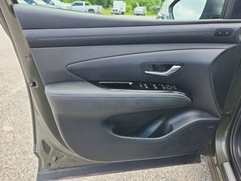 Used 2025 Hyundai Tucson Limited image 11