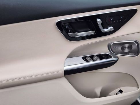 New 2026 Mercedes-Benz GLC 300 4MATIC image 10