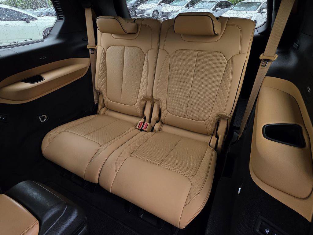 Used 2022 Jeep Grand Cherokee L Summit AWD/4WD image 17