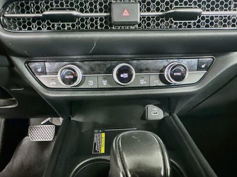 Used 2023 Honda HR-V EX-L image 23