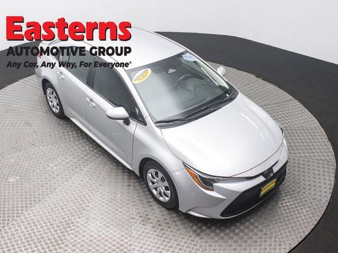 Used 2023 Toyota Corolla LE image 3