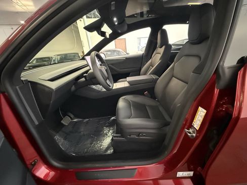 Used 2026 Tesla Model Y Long Range RWD image 34