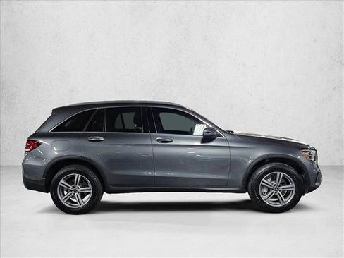 Used 2021 Mercedes-Benz GLC 300 image 4