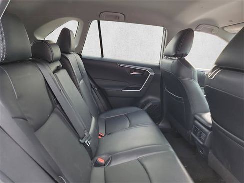 Used 2025 Toyota RAV4 XLE AWD/4WD image 16