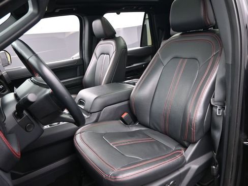 Used 2022 Ford Expedition Max Limited image 24