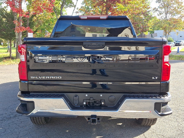 Used 2023 Chevrolet Silverado 1500 LT AWD/4WD image 5