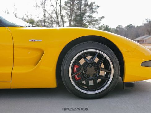 Used 2003 Chevrolet Corvette Z06 w/ Memory Package, 3 Drivers RWD image 10
