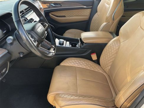 Used 2021 Jeep Grand Cherokee L Summit w/ Advanced Protech Group IV image 18