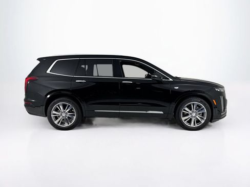 Used 2024 Cadillac XT6 Premium Luxury FWD image 6