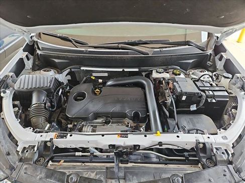 Used 2024 Chevrolet Equinox Premier FWD image 24