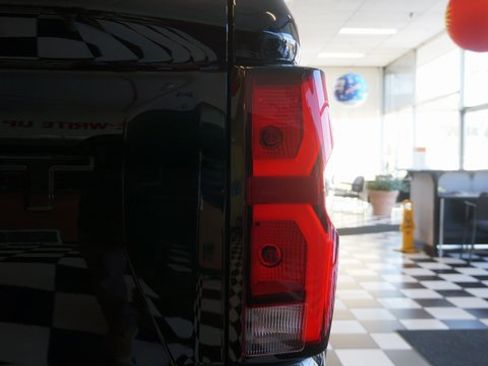 Used 2026 Chevrolet Colorado ZR2 w/ Technology Package image 88