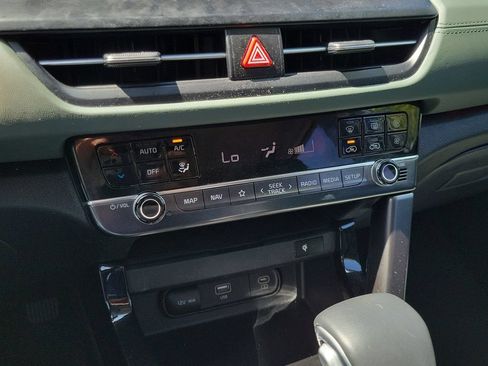 Certified 2024 Kia Seltos SX w/ SX Sunroof Package AWD/4WD image 29