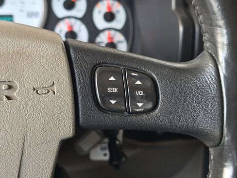 Used 2003 HUMMER H2 w/ Preferred Equipment Group AWD/4WD image 27