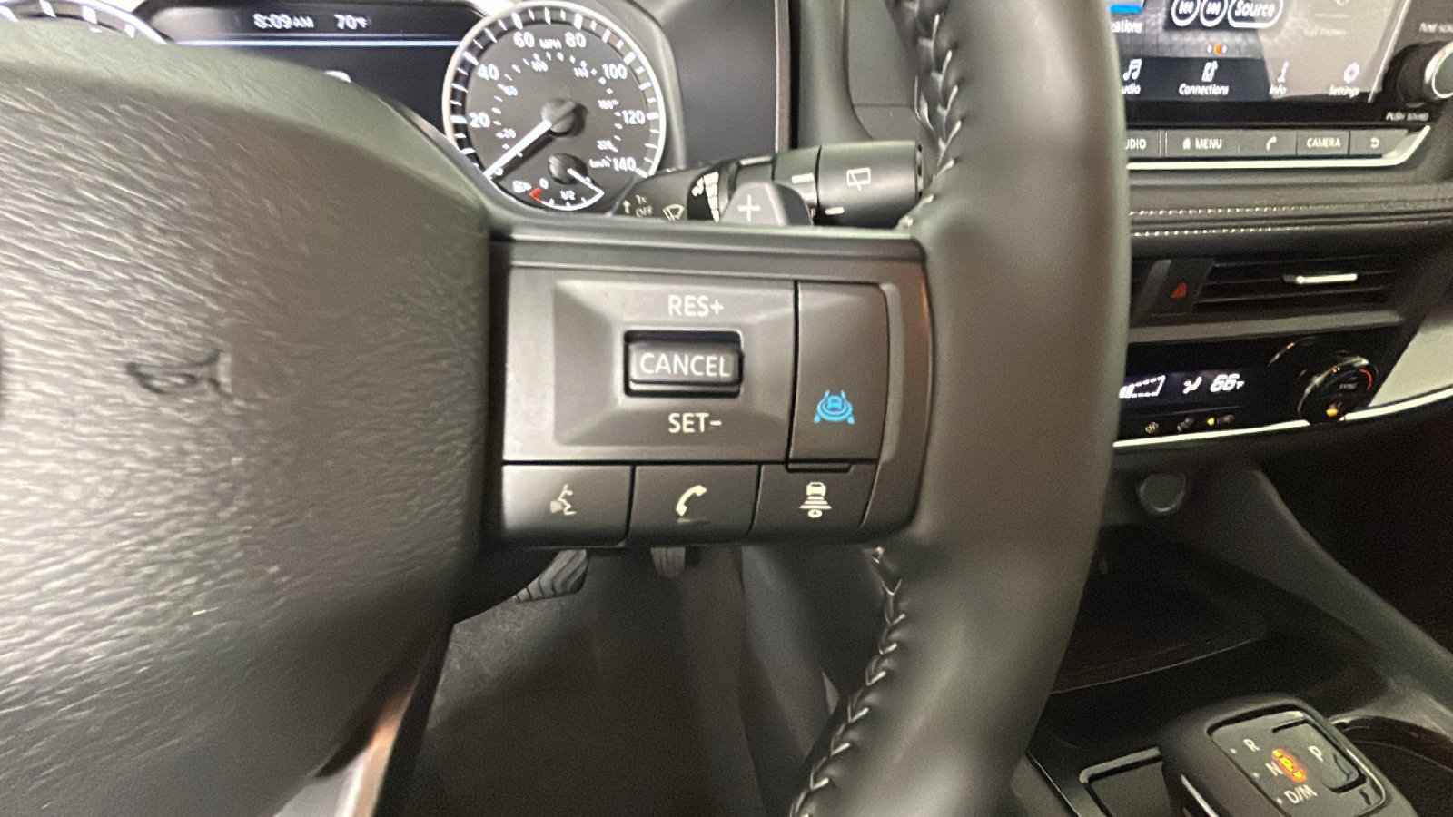Certified 2026 Nissan Rogue SV AWD/4WD image 21
