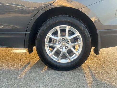 Used 2022 Chevrolet Equinox LS w/ LS Convenience Package AWD/4WD image 33