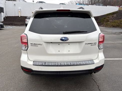 Used 2017 Subaru Forester 2.5i Premium w/ All-Weather Package image 4