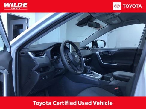 Certified 2025 Toyota RAV4 LE AWD/4WD image 2