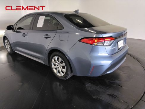 Used 2022 Toyota Corolla LE image 8