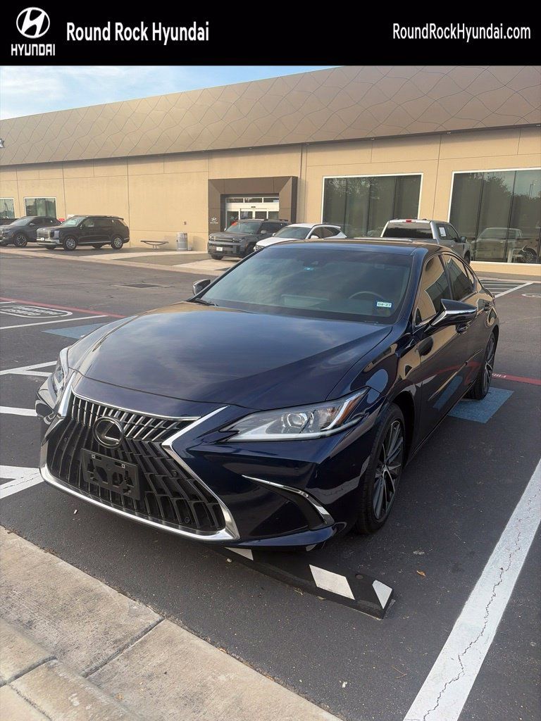Used 2025 Lexus ES 300h w/ Premium Package FWD image 1