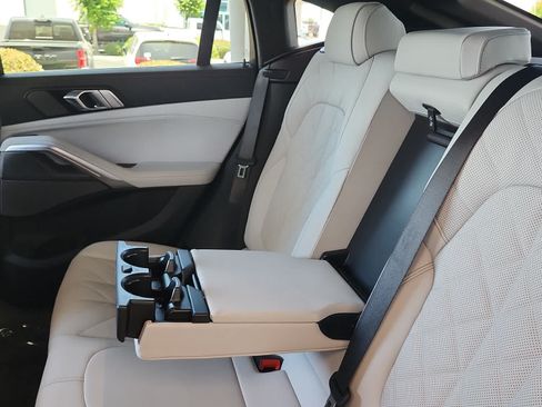 New 2027 BMW X6 xDrive40i w/ Climate Comfort Package AWD/4WD image 28